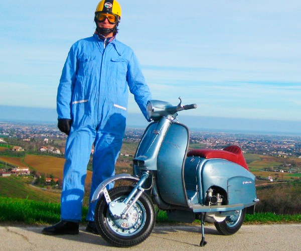 Čo si vybrať - skúter alebo moped