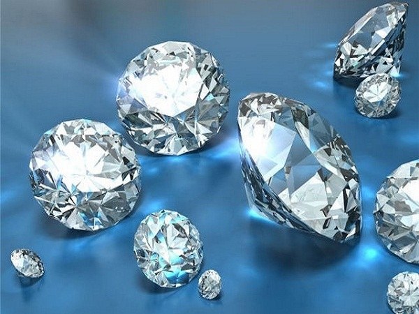 Tip 1: Ako odlíšiť diamant od zirkónu